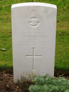 roh_ROBINSON_Kenneth_Grave